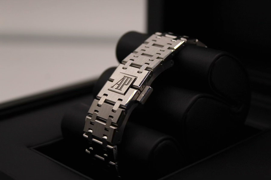 Audemars Piguet Royal Oak 26715ST.ZZ.1356ST.01